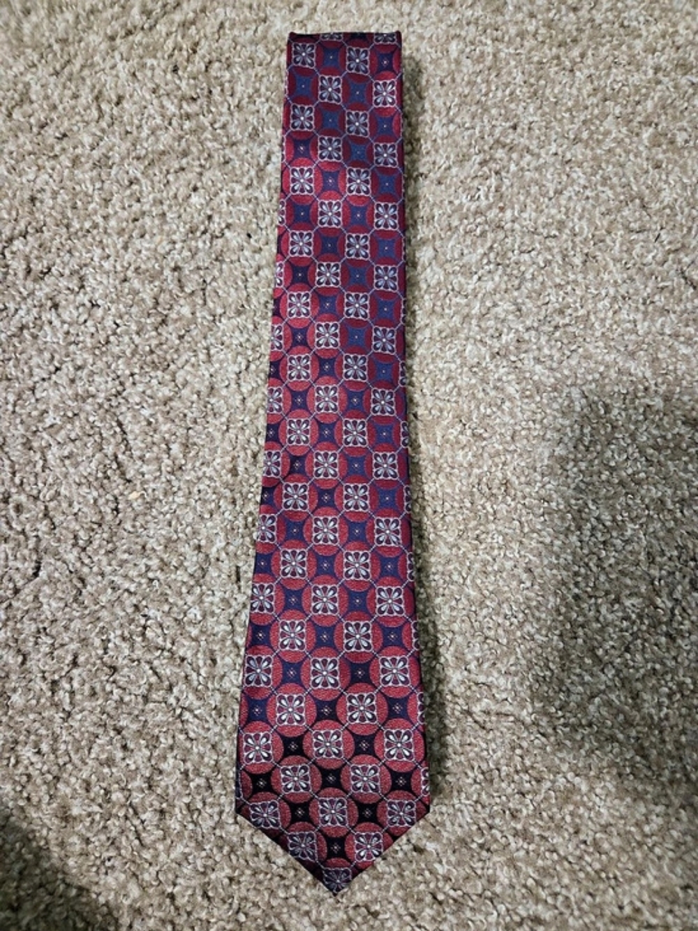 Tasso Elba Geometric Silk-Style Tie in Red & Blue